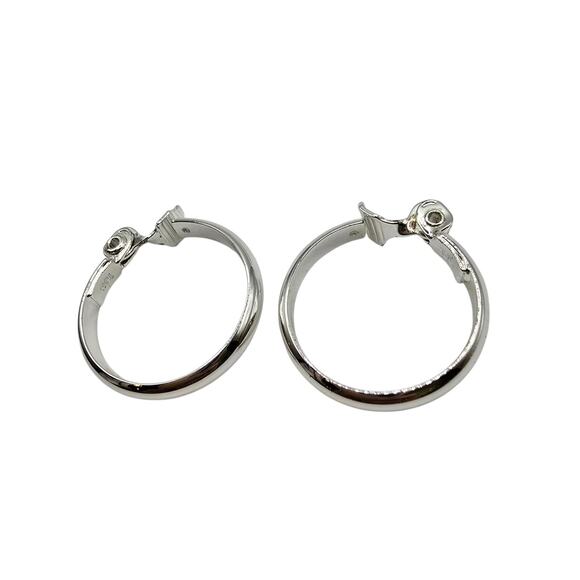 Hoop Earrings Signed TJG The Jewelry Group Women Silver Tone Chrome Like Finish - Picture 1 of 7